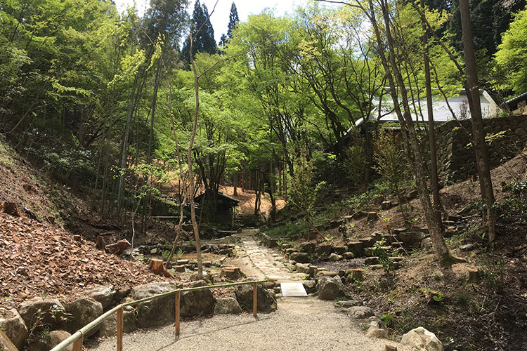 荒川豊蔵資料館１