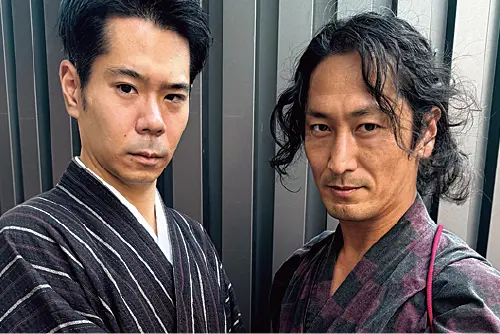 SAMURAI PERFORMERS syn